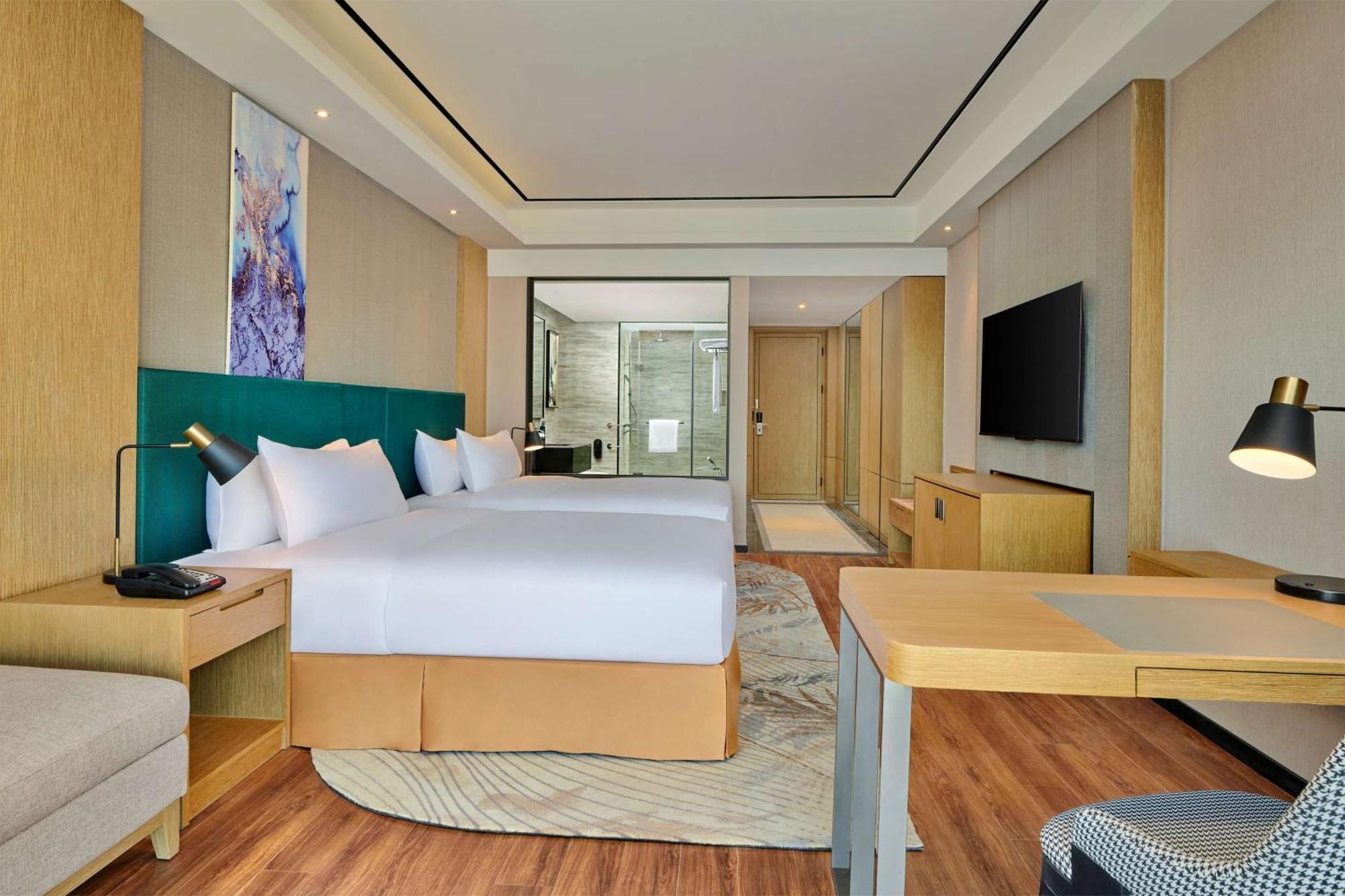 Hilton Garden Inn Wuhan Hankou Экстерьер фото
