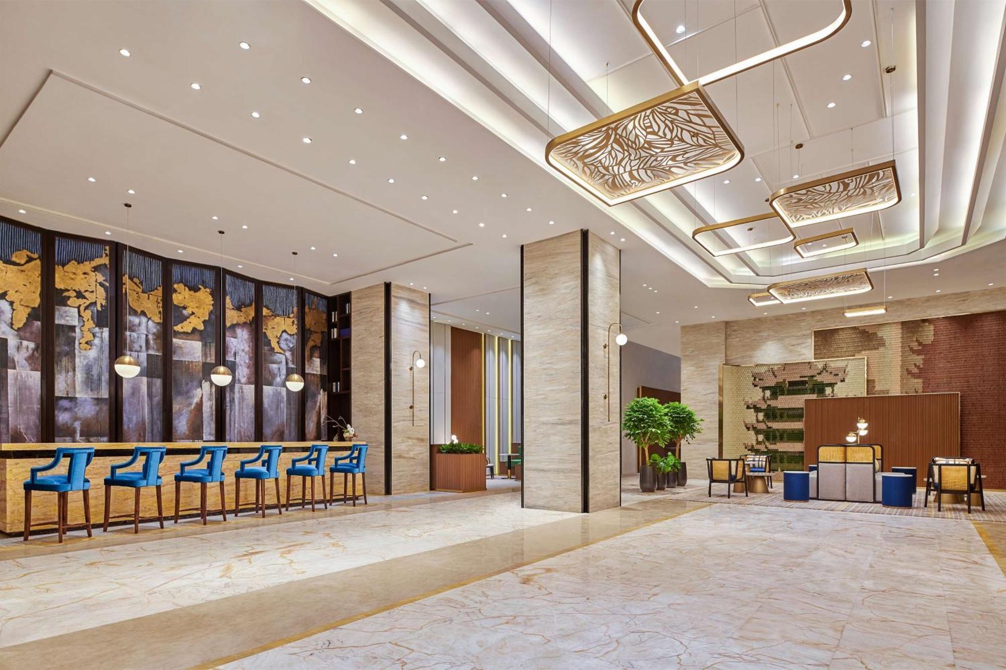 Hilton Garden Inn Wuhan Hankou Экстерьер фото